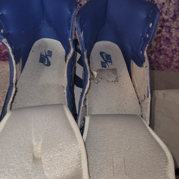 Air Jordan 1 Retro High OG - Picture 4 of 7